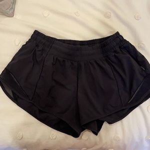 Size 6 lululemon running shorts